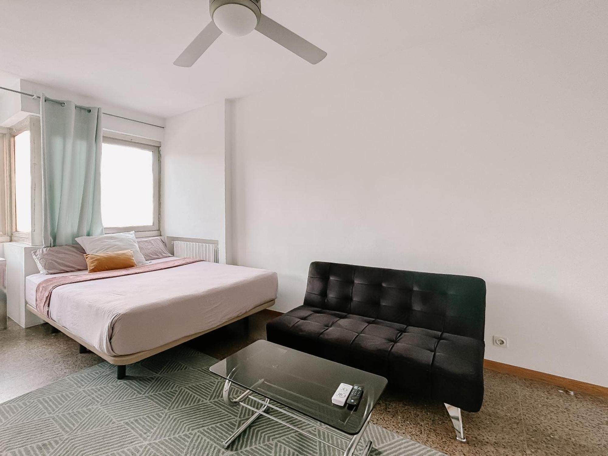 Lovely Rooms In Shared Apartment Gracia Neighborhood Барселона Экстерьер фото