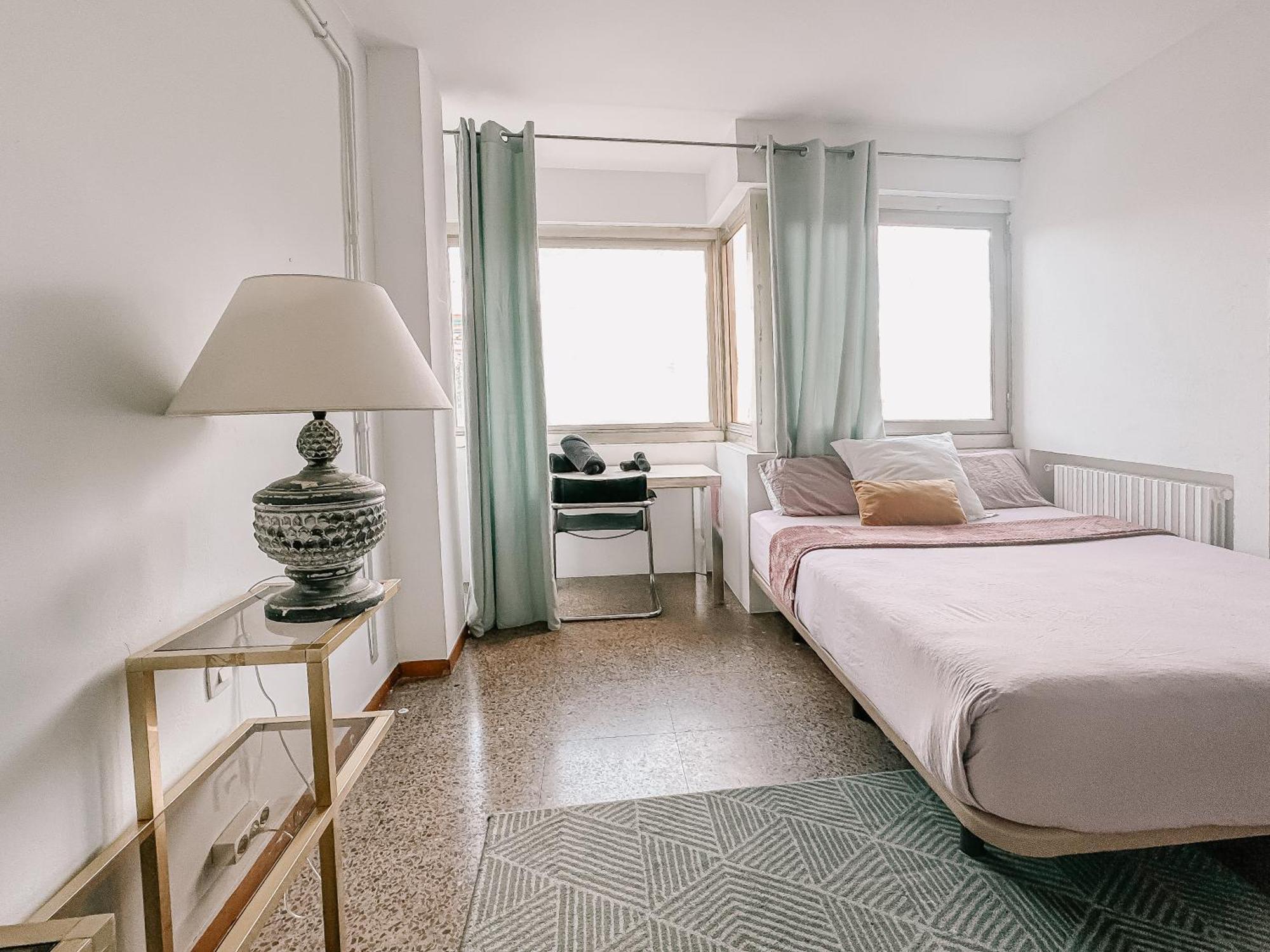 Lovely Rooms In Shared Apartment Gracia Neighborhood Барселона Экстерьер фото