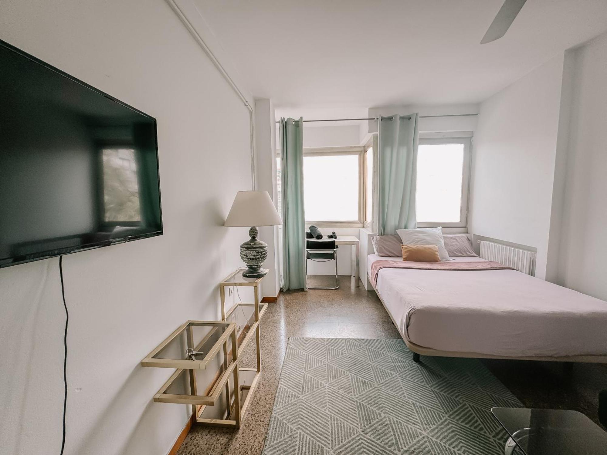Lovely Rooms In Shared Apartment Gracia Neighborhood Барселона Экстерьер фото